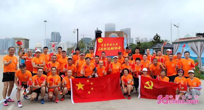 他痴迷于炼丹阴差阳错发明一种美食，家家户户都吃过，很美味！